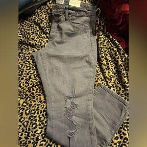 NWT Universal Thread distressed size 12 pants